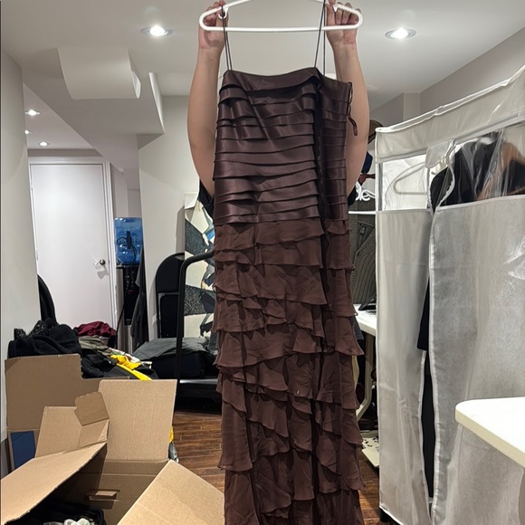 Elegant Brown Layered Dress - Picture 1 of 1